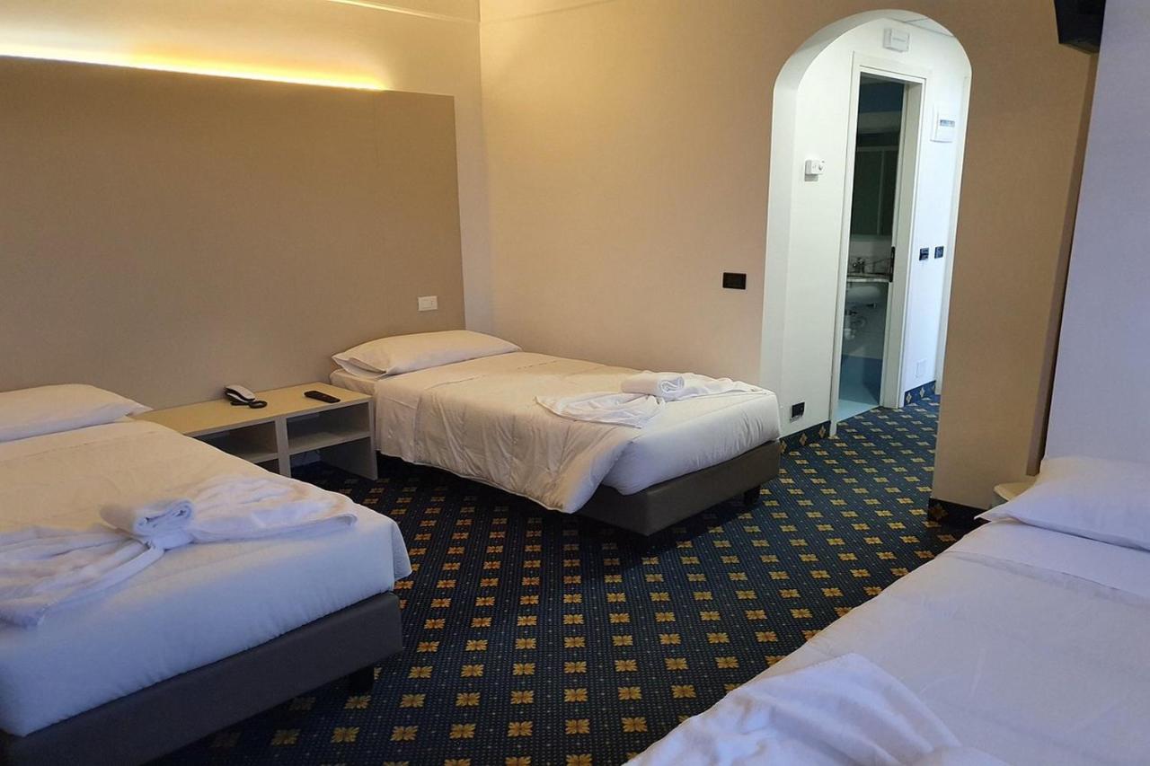 Hotel Azzano Decimo Kültér fotó