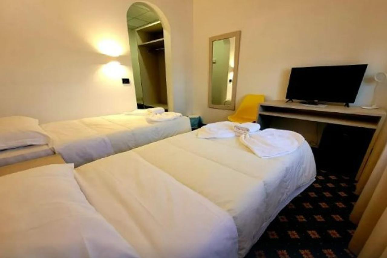 Hotel Azzano Decimo Kültér fotó